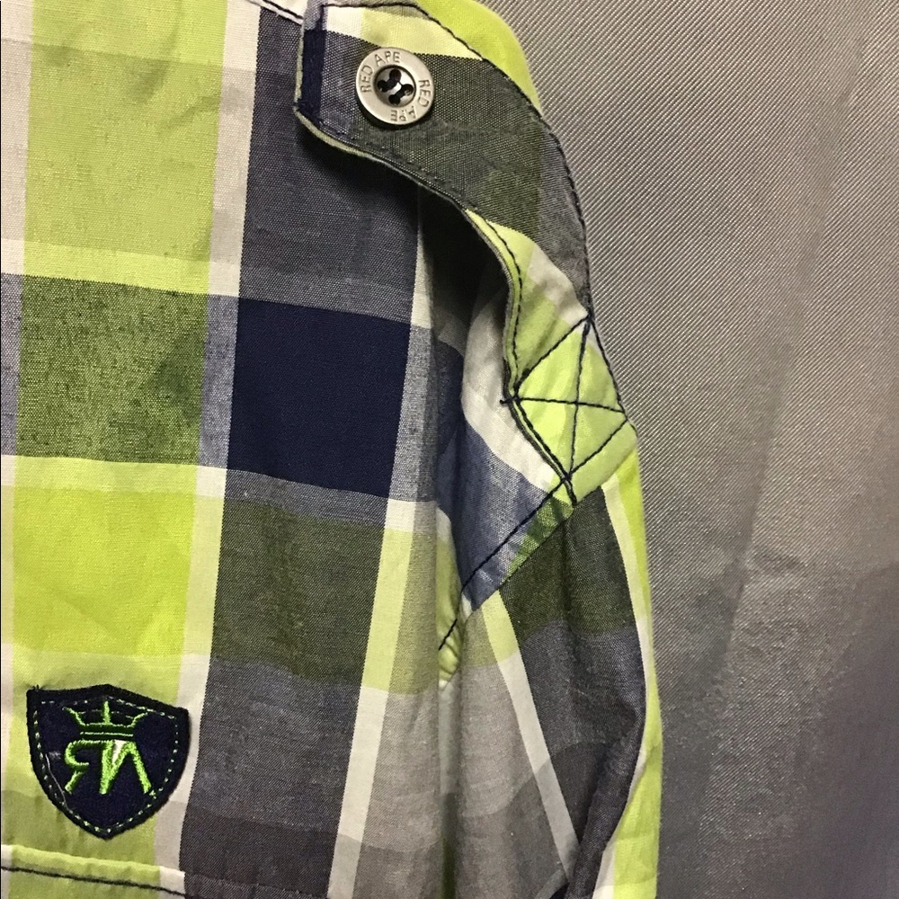 Red Ape button down - Picture 4 of 6